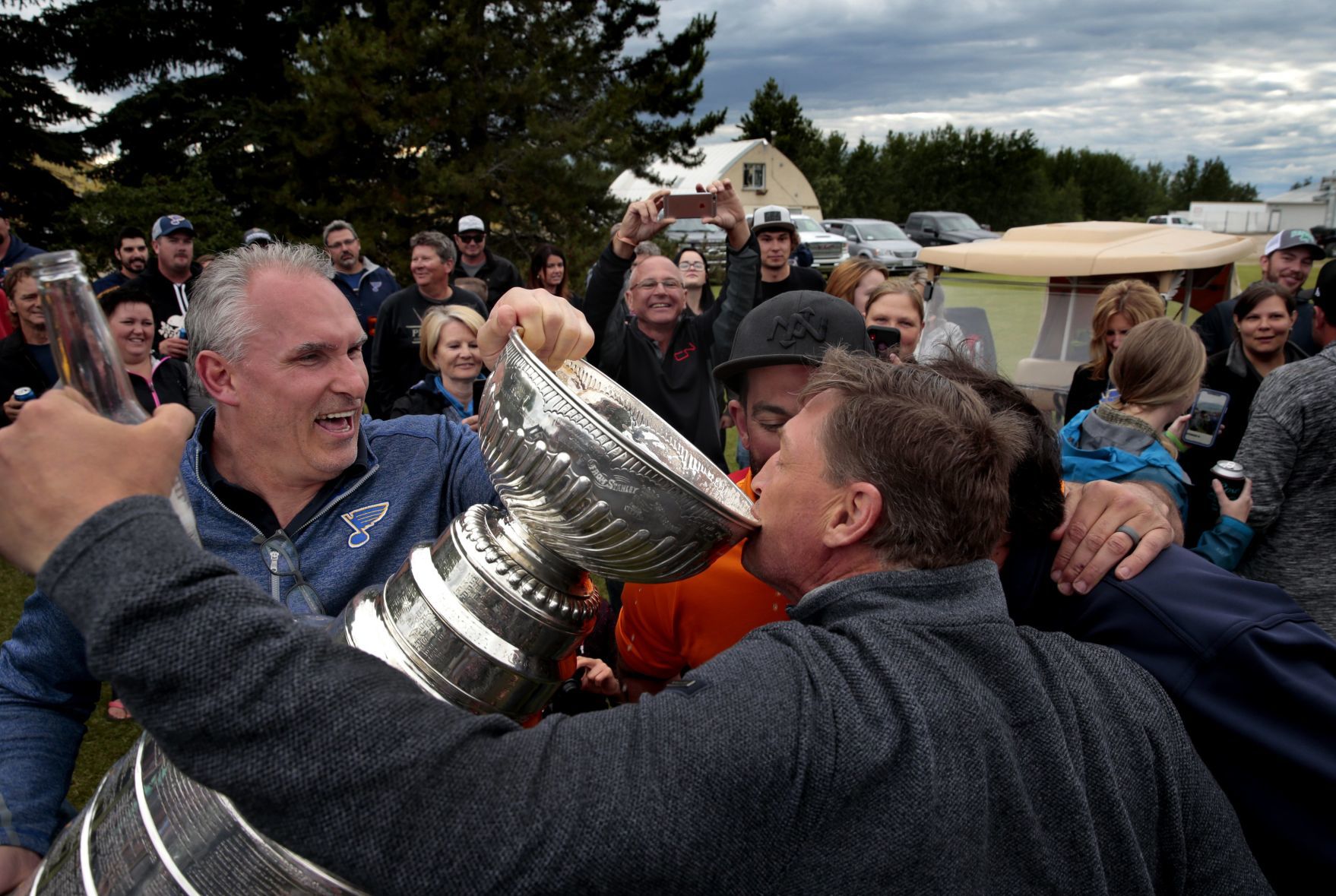 The road to Calahoo welcomes the Stanley Cup